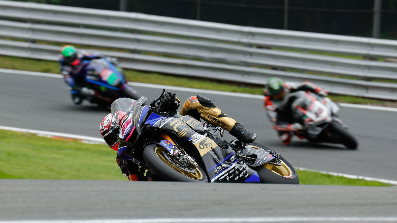 British Superbikes Oulton Park: first Showdown success goes to Ray
